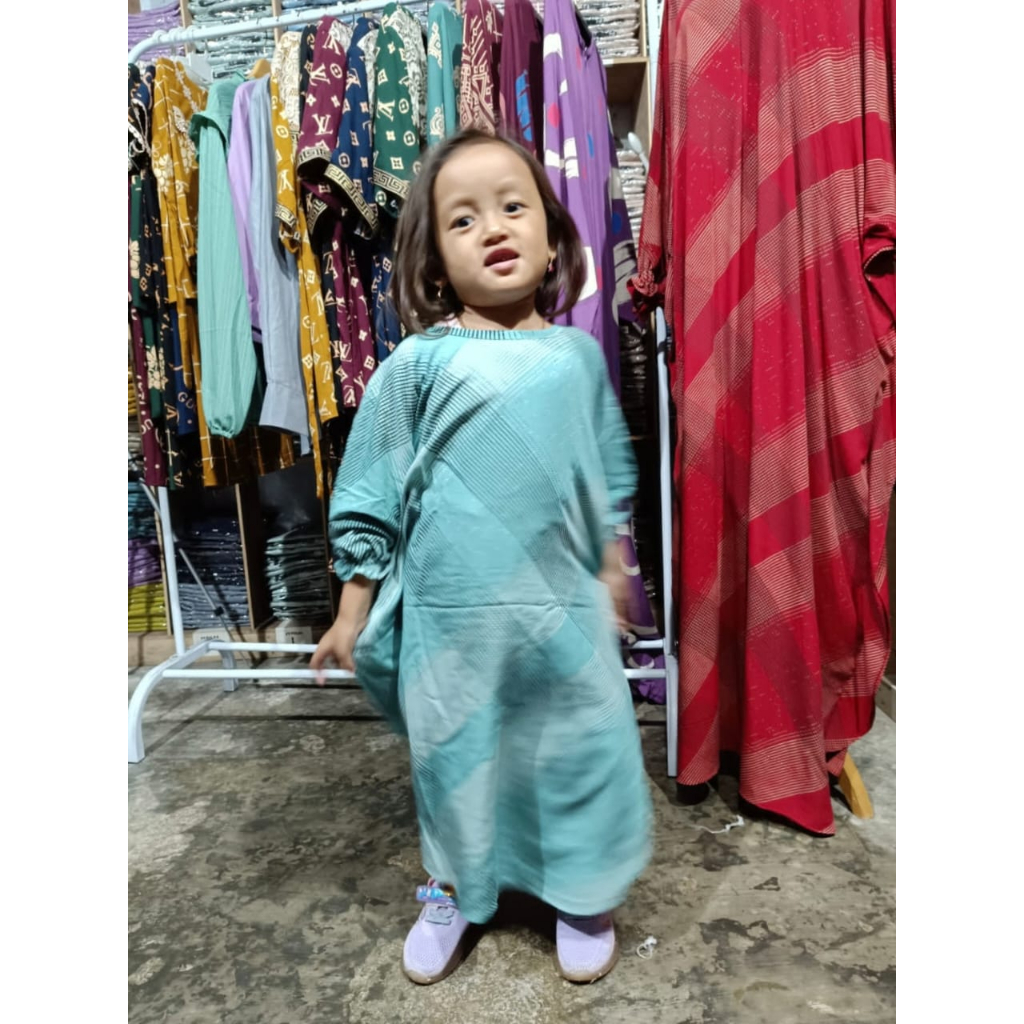 Kaftan Jumbo Anak - Kaftan BOCIL -  Rayon Halus -kaftan Viral -Wanita - Claudya Kaftan Kondangan Size Anak Jumbo