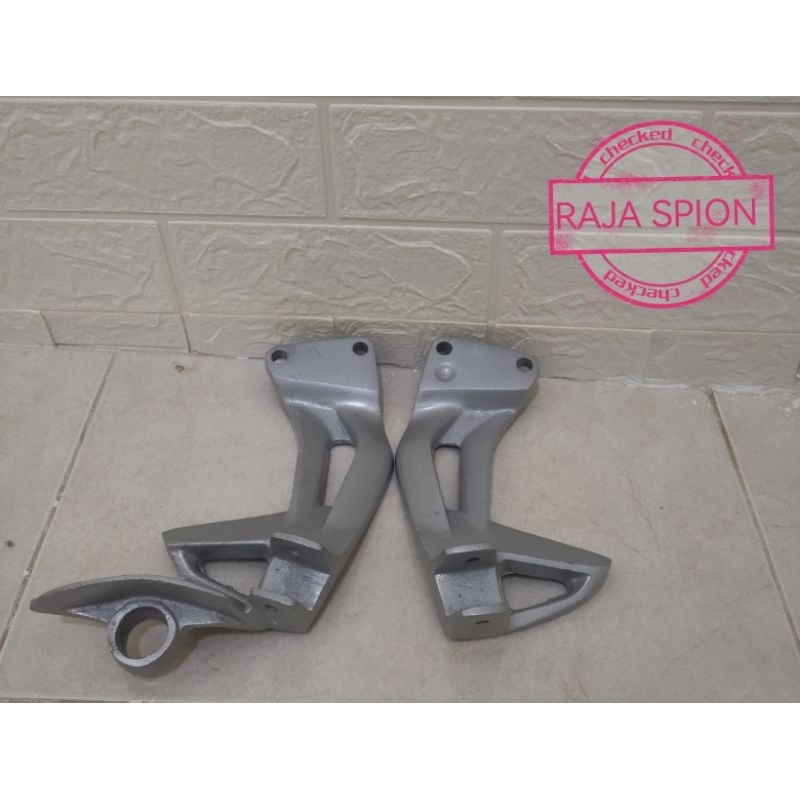 POWER FOOTSTEP BELAKANG JUPITER Z/POWER JUPITER Z SEPASANG KANAN KIRI