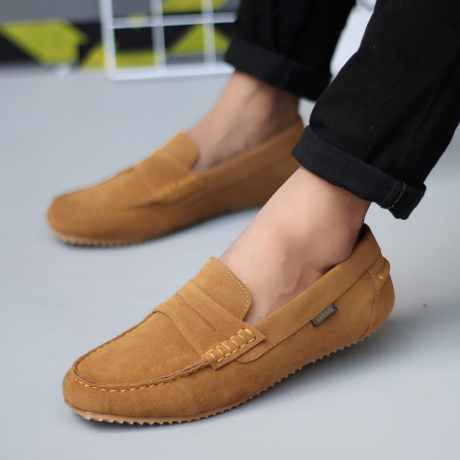 Sepatu Slip-on Casual Hitam Kerja Pria Crafts Noah