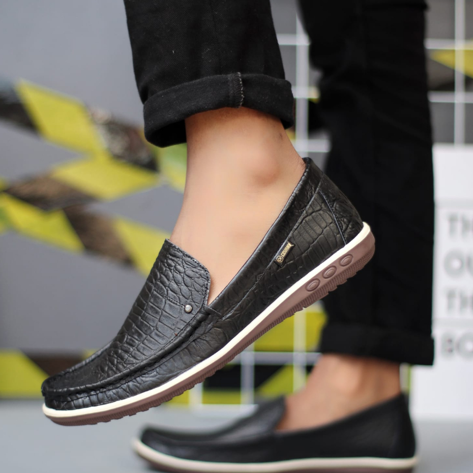 Sepatu Formal Loafers Kulit Asli Kerja Pria