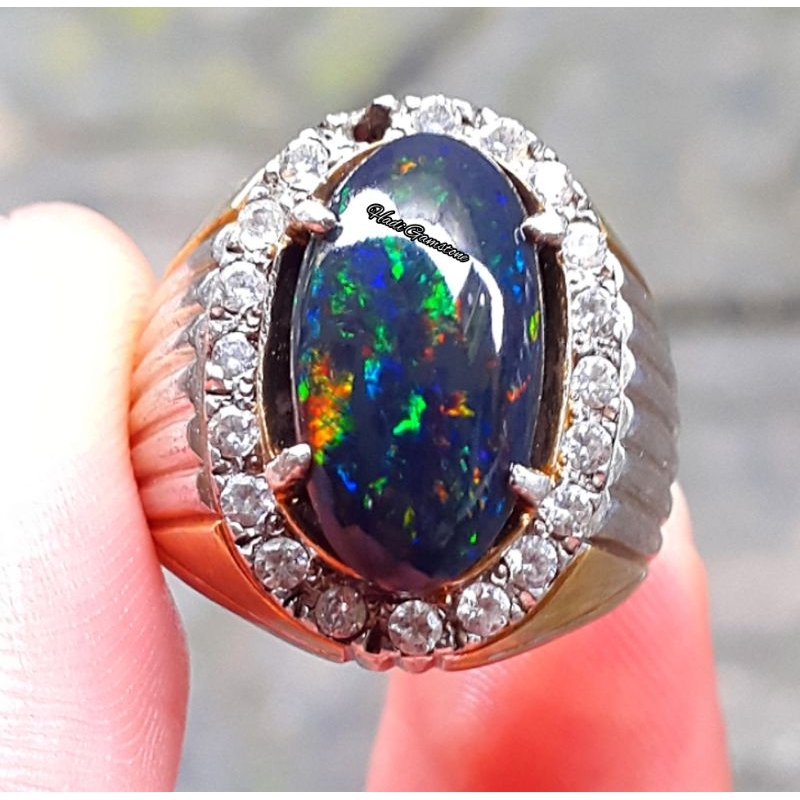 black Opal banten
