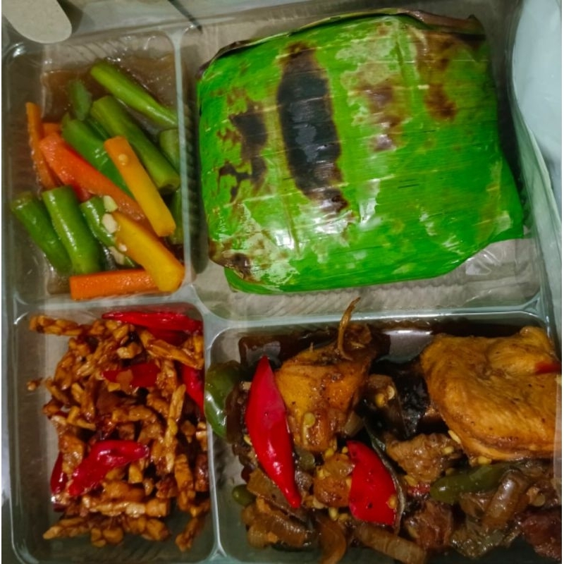 

Nasi bakar teri/Nasi kotak/Aneka nasi