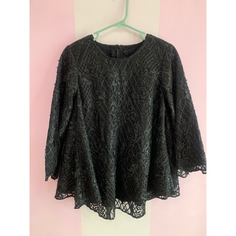 One set atasan dan rok batik