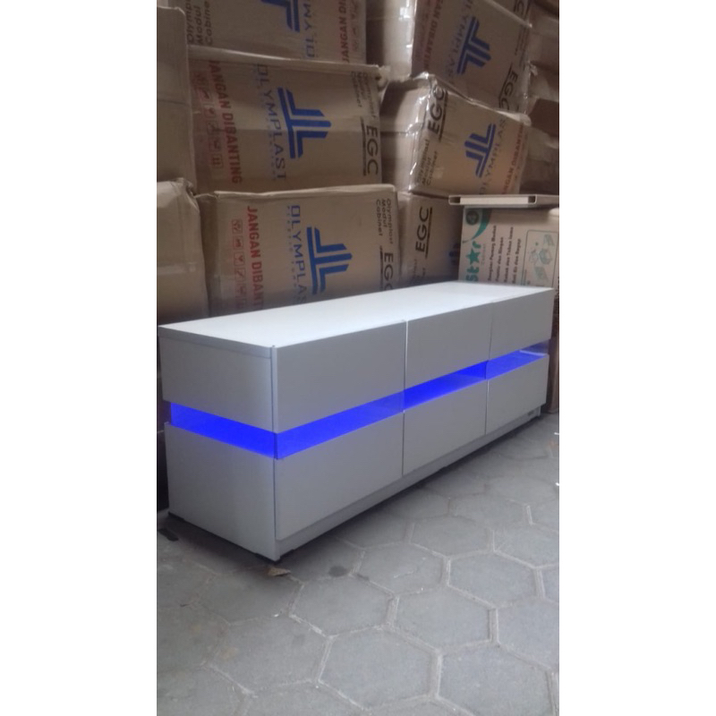 MEJA TV MEJA SERBAGUAN MEJA MINIMLIS RAK TV STAND TV MEJA TV LED