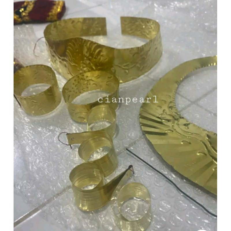 set aksesories adat nias bala hogo mahkota pengantin pria adat nias mahkota marafule