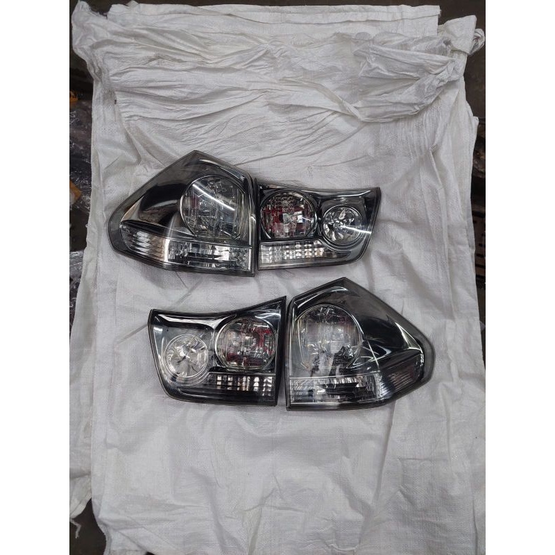 stoplamp lampu belakang toyota harrier 2004 original