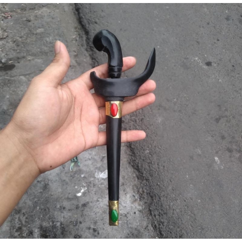 Keris Ladrang Permata Warangka Hitam