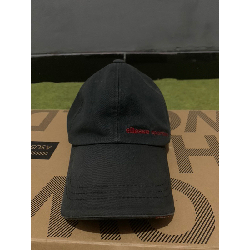 Topi Second Bekas Vintage, ELLESSE/ellesse sportivo