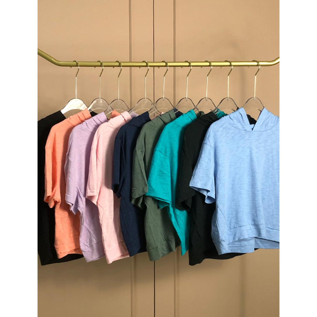 [Minne] Atasan Olahraga Crop Wanita Lengan Pendek dengan Hoodie