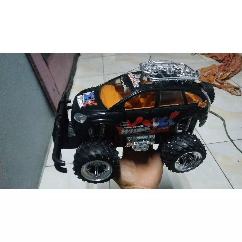 mobil remot control RC OFFROAD ban empuk desain detail luar dalam