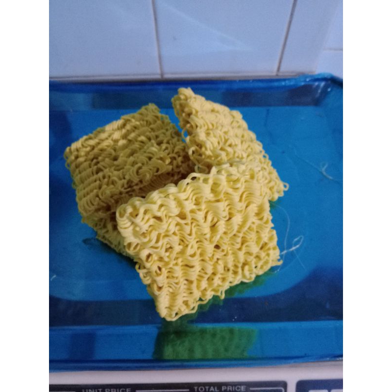 

Mie Kering Kuning / Bihun Jagung 250 gram