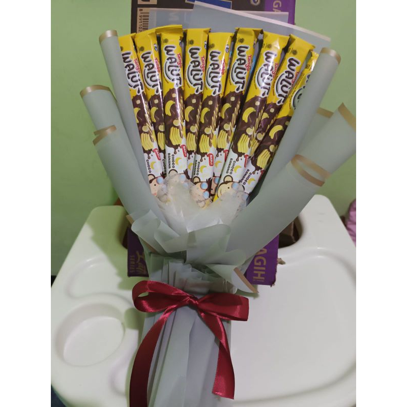 

bucket snack murah ( wallut )