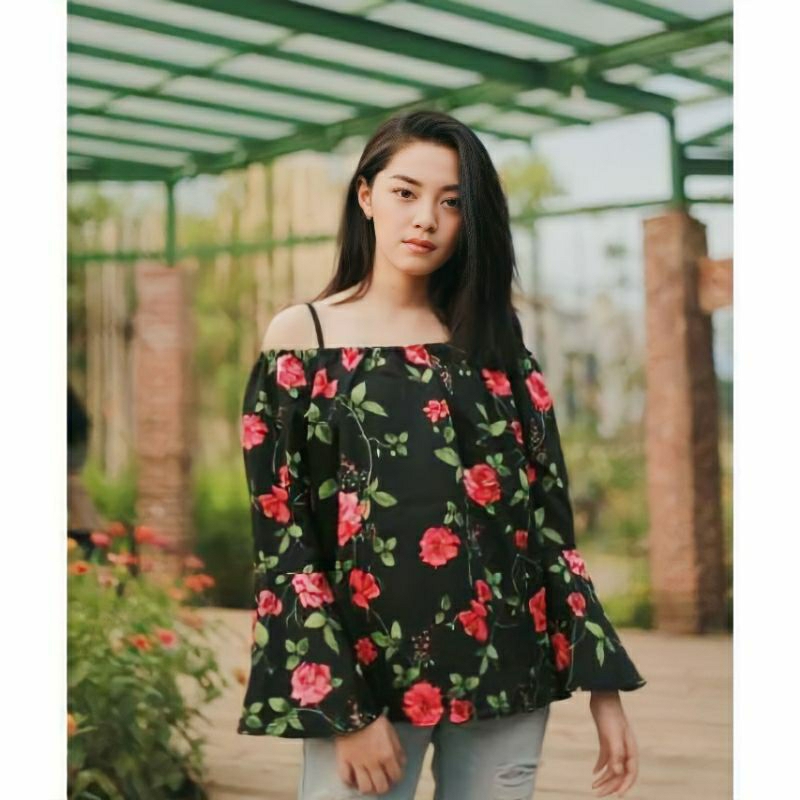 Atasan Blouse Sabrina Motif Bunga