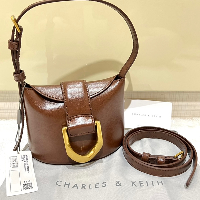 Tas Charles and Keith Gabine Bucket Bag / Tas Charles & Keith Preloved Original / Tas CK C&K Cnk