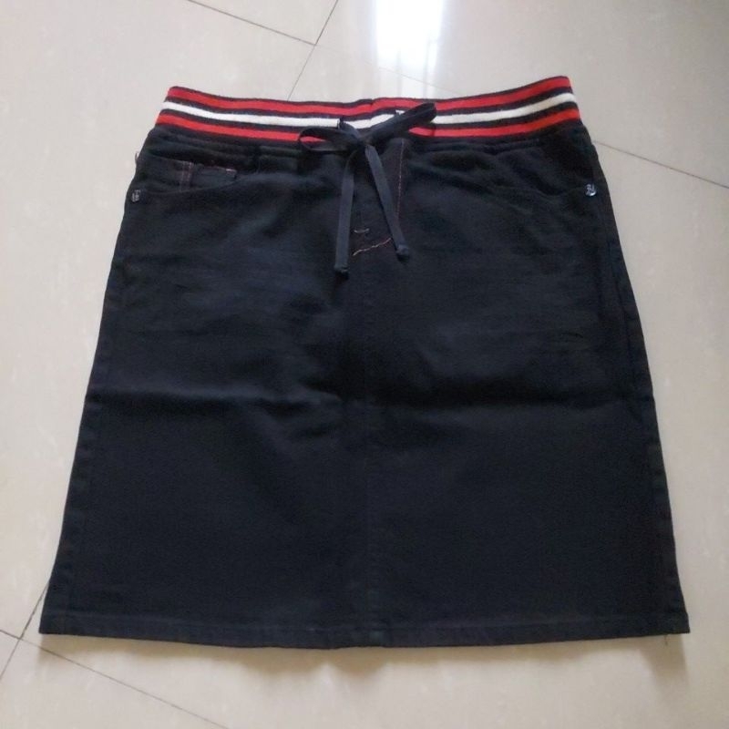 ROK MICKEY BORDIR BAHAN JEANS TEBAL☆WAIST FULL KARET