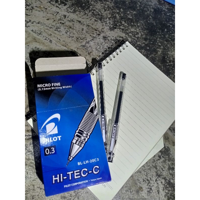 

pulpen pilot Hi-tec c warna hitam 0,3
