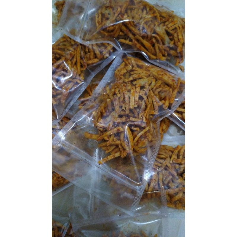 

Basreng pedas daun jeruk 10ribu 3pcs