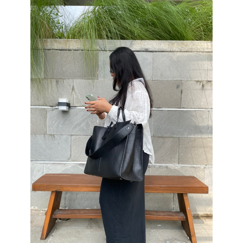 KAYNN leather tote bag