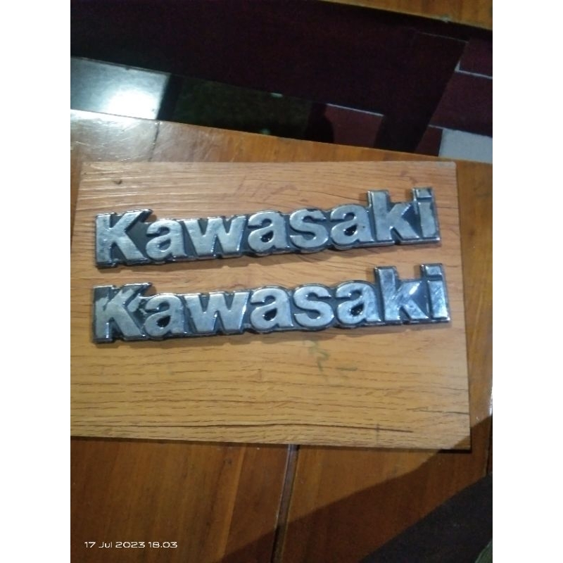 emblem kawasaki zx 130 second