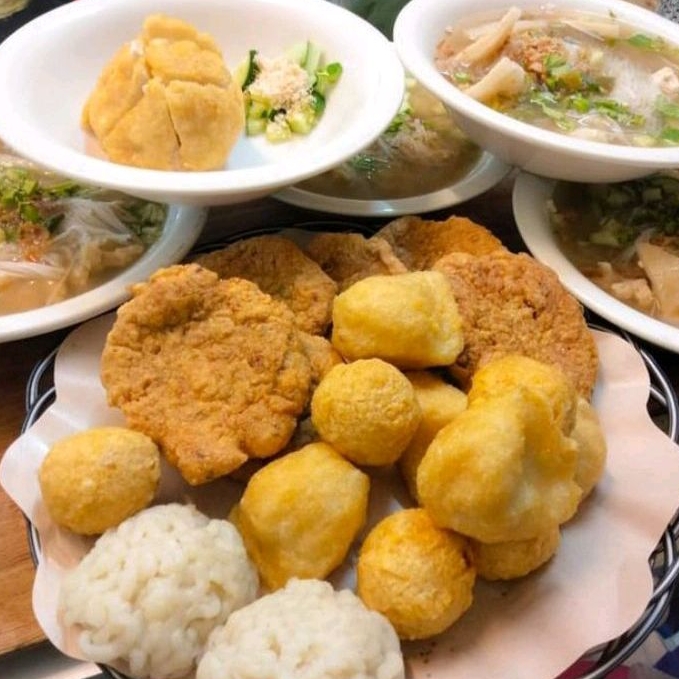 

PEMPEK IKAN 13PCX/CAMPUR FREE CUKA FACUM/FROZEN