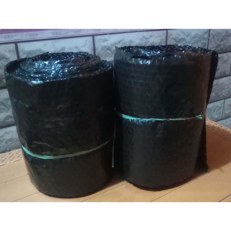 

Bubble wrap hitam 20cmx 10m