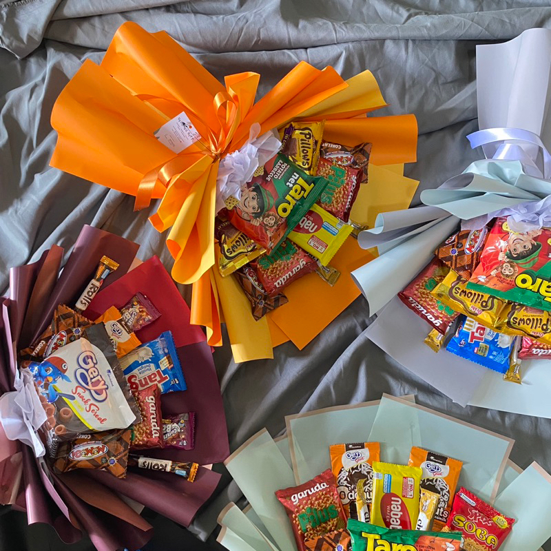 

Buket snack murah / buket wisuda / buket ulang tahun / buket snack