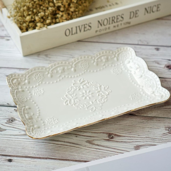 

butterfly embossed plate rectangle in saji 10 piring Unik - Diskon