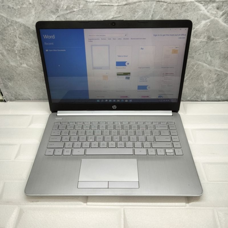 Laptop Hp 14s-dk0073au Amd A4-9125 RAM 4/256GB Backlite 2nd