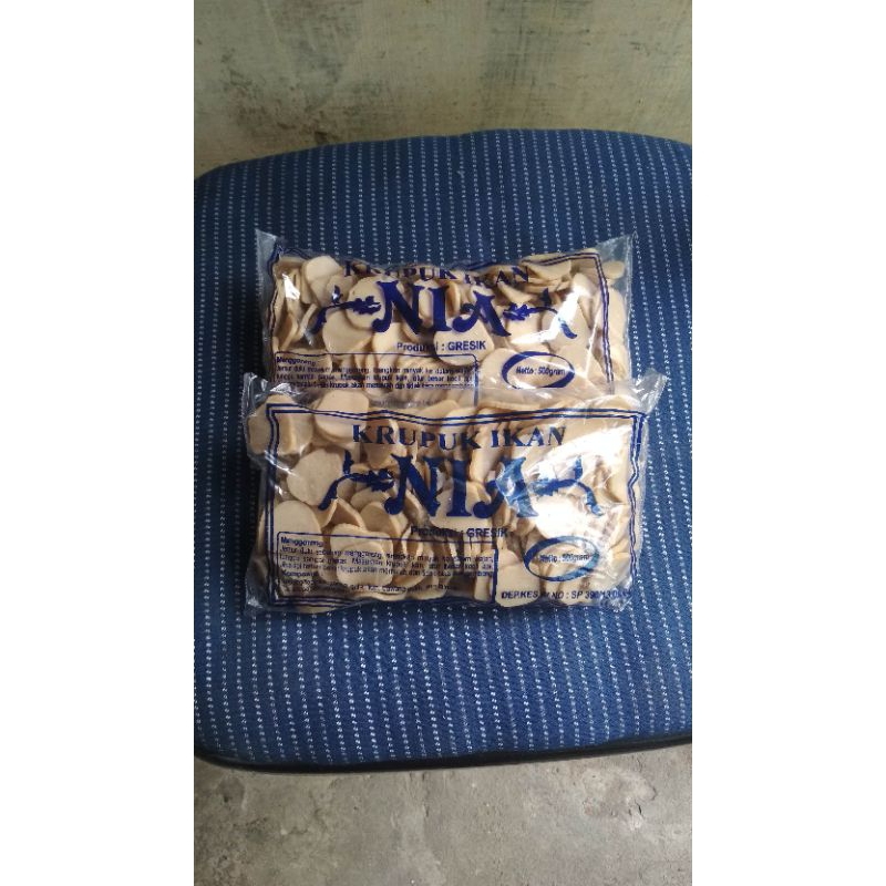 

KERUPUK IKAN KHAS GRESIK MERK NIA