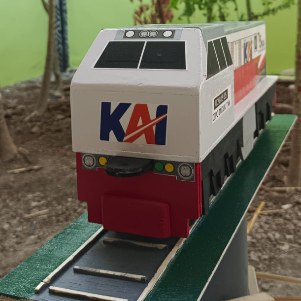 Lokomotif Kereta Api CC203 Livery 2014 - MINIATUR KERETA API KAYU SURABAYA