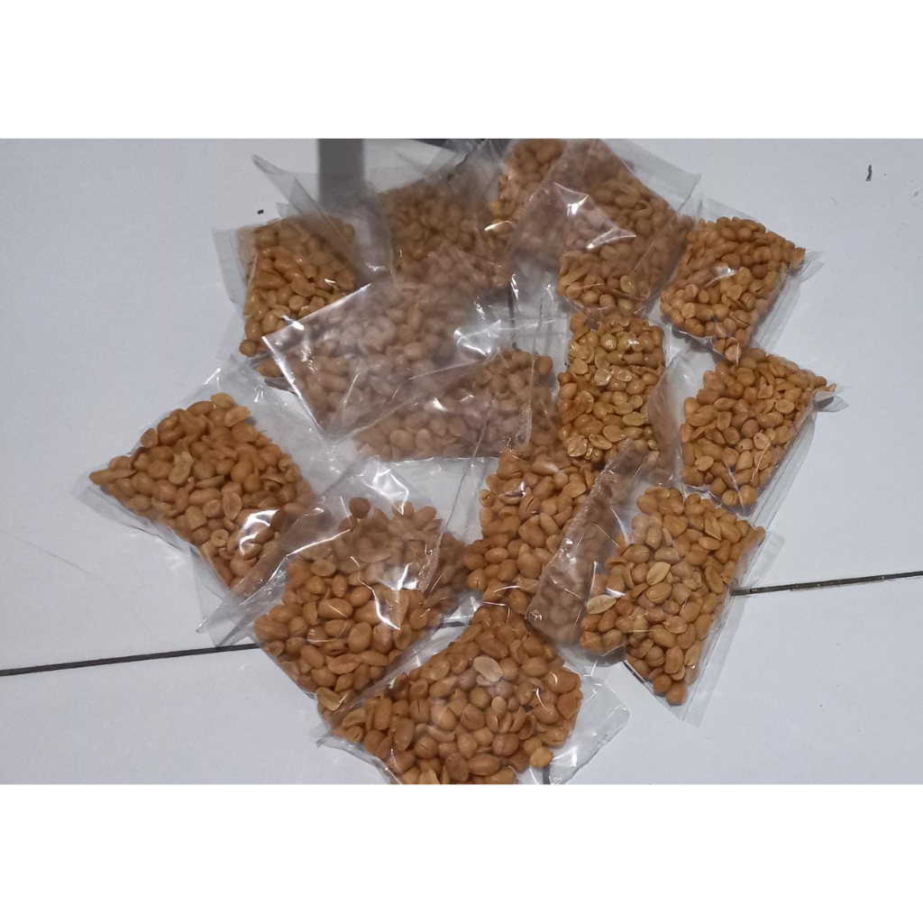 

Kacang Goreng Bawang Ukuran Tukang Sayur (Isi 10 Pcs)