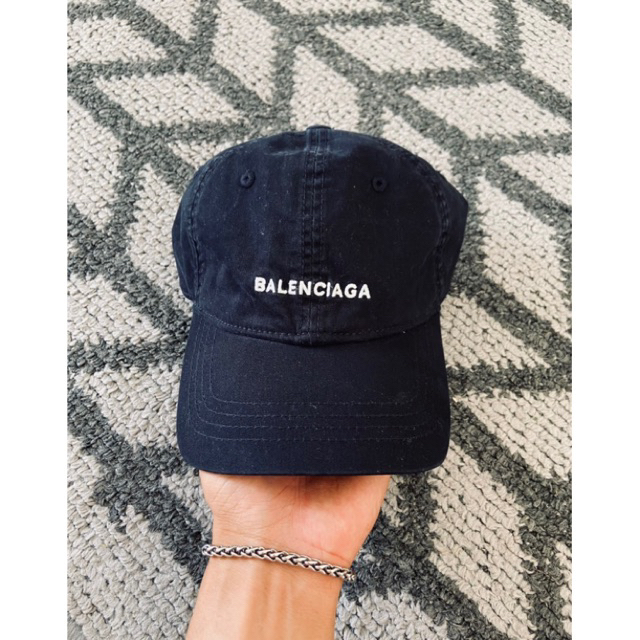 Topi Balenciaga second