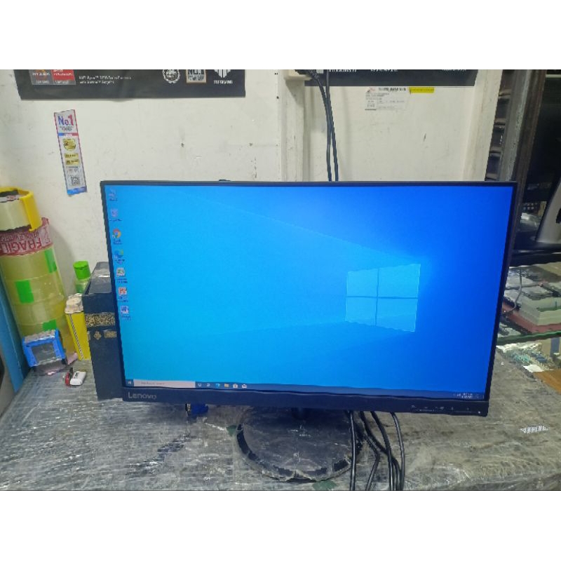 monitor LED Lenovo 24 inch framlase second
