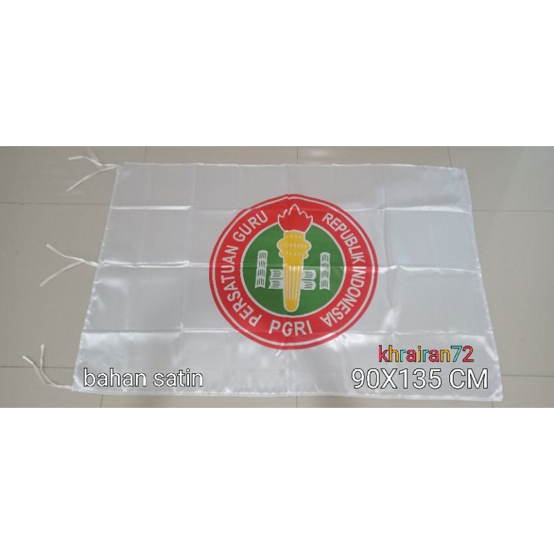 bendera pgri ukuran 90 cm x 135 cm bahan satin
