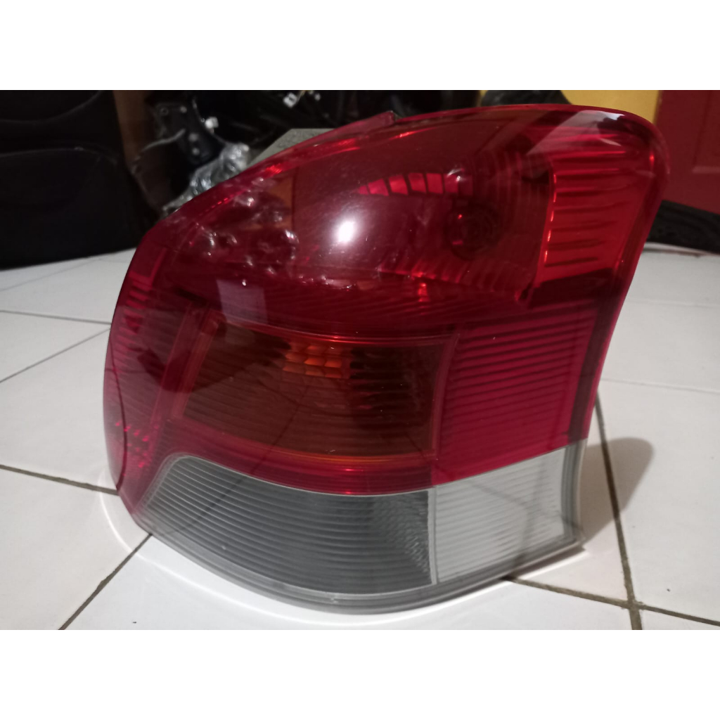 Stoplamp Toyota Yaris 2009 - 2012