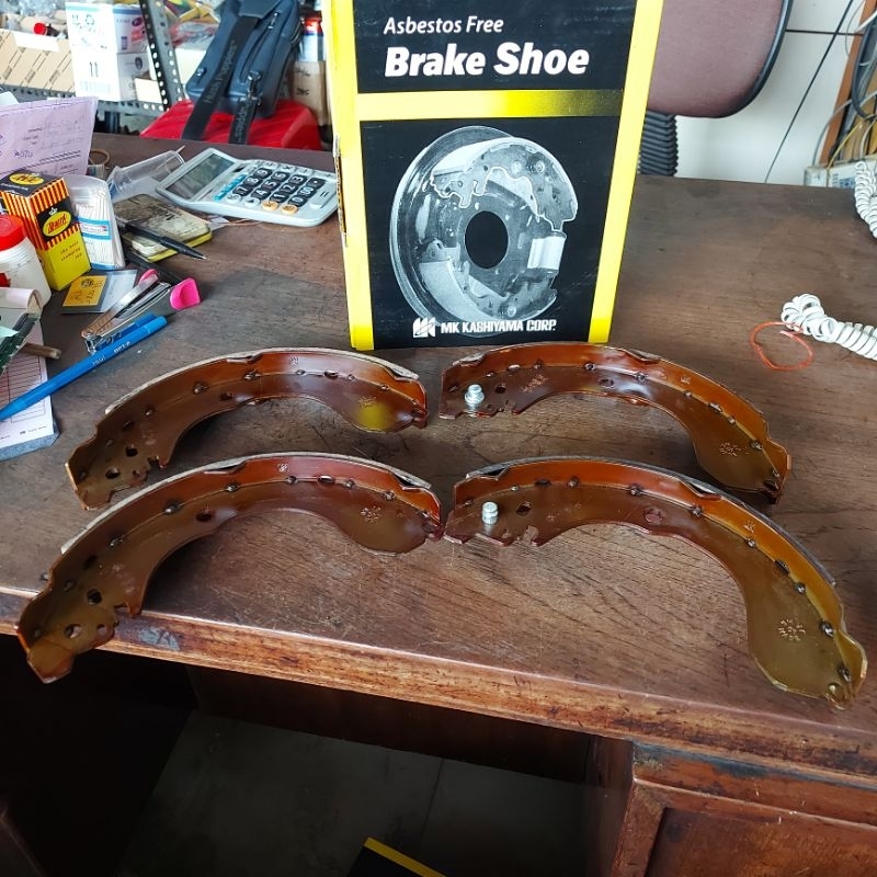 Kampas Rem Belakang Brake Shoe Nissan Livina Juke Raise Rocky MK Kashiyama