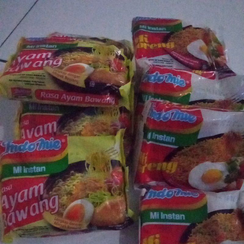 

PAKET INDOMIE KUAH DAN GORENG
