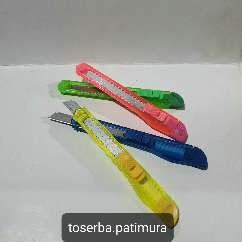 

ECER cutter / pisau / silet Kecil jansen murah