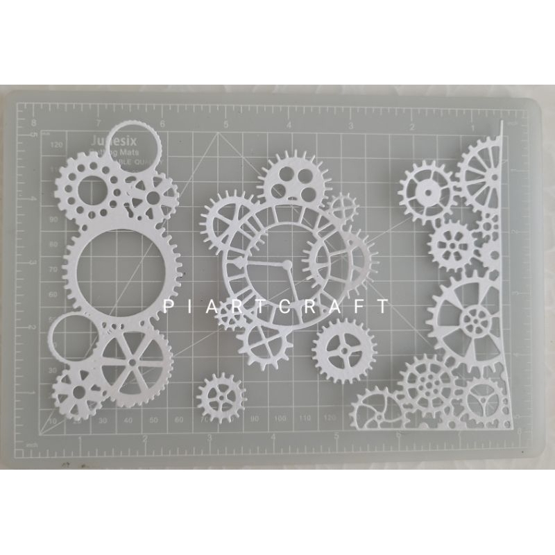 

Frame Gear (1) (isi 5 pcs) - Dies cut / cut dies DIY scrapbook / vintage journal / diary / album