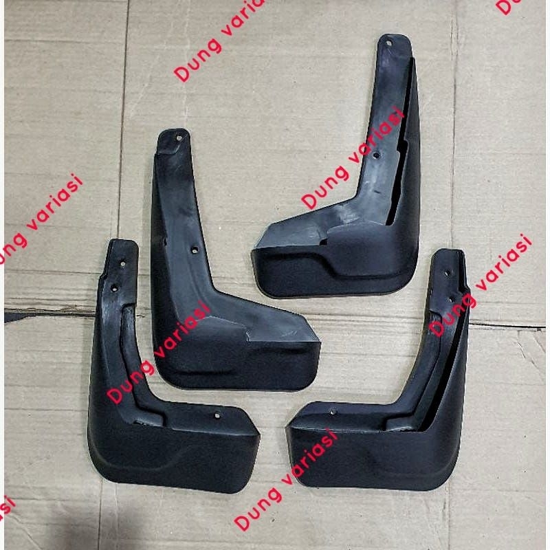 karpet lumpur/mudguard all new rush terios 2018-2022  hitam