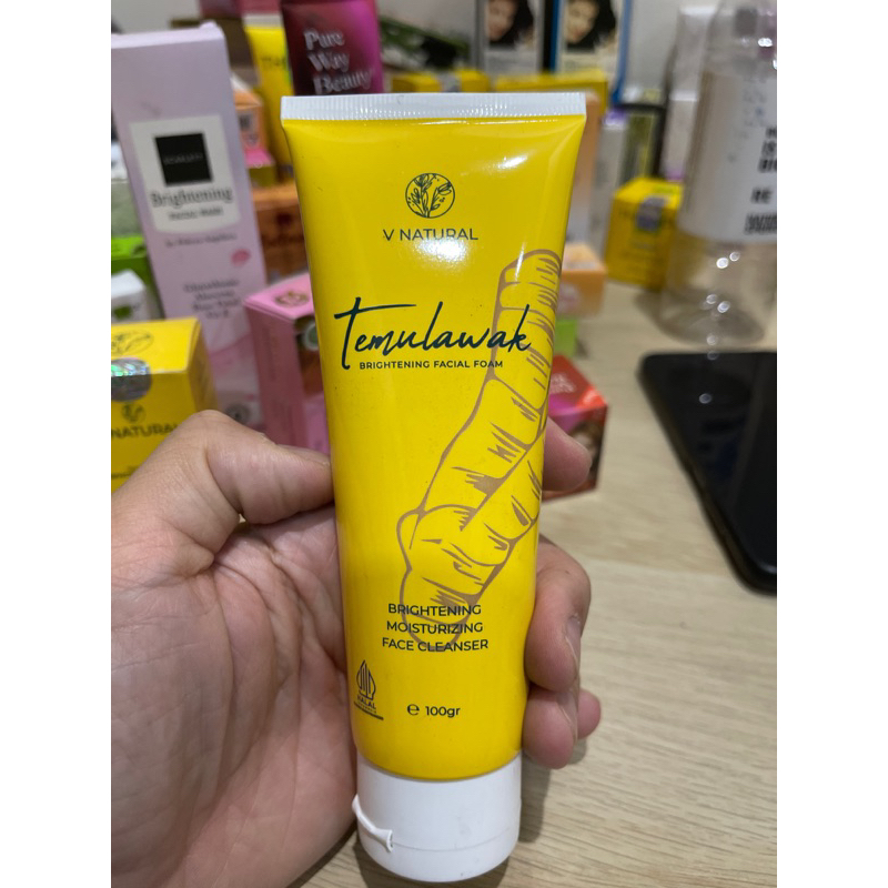 V NATURAL TEMULAWAK FACIAL FOAM