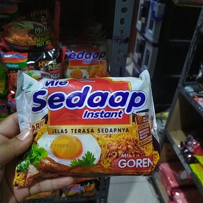 

SEDAAP Mie Instan Goreng 90gr isi 5pc