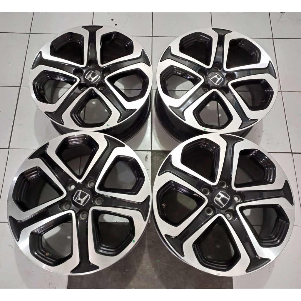 Velg Mobil Bekas Standar Original HRV Prestige Ring 17 Black Polis Lobang 5x114,3