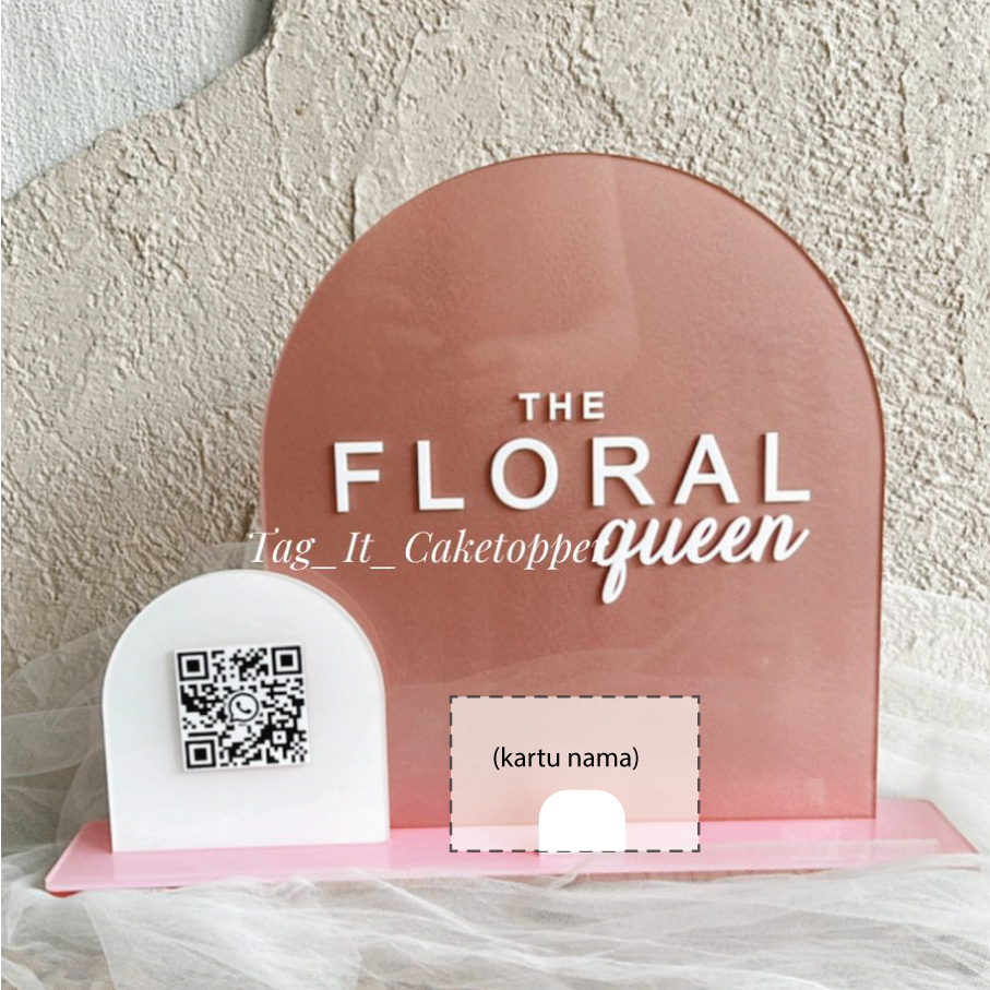 

Hiasan Akrilik Meja Nama Logo Toko Tempat Kartu Nama QR Code Signage Acrylic Bazaar Decoration Dekor Booth Namecard Holder Stand Card