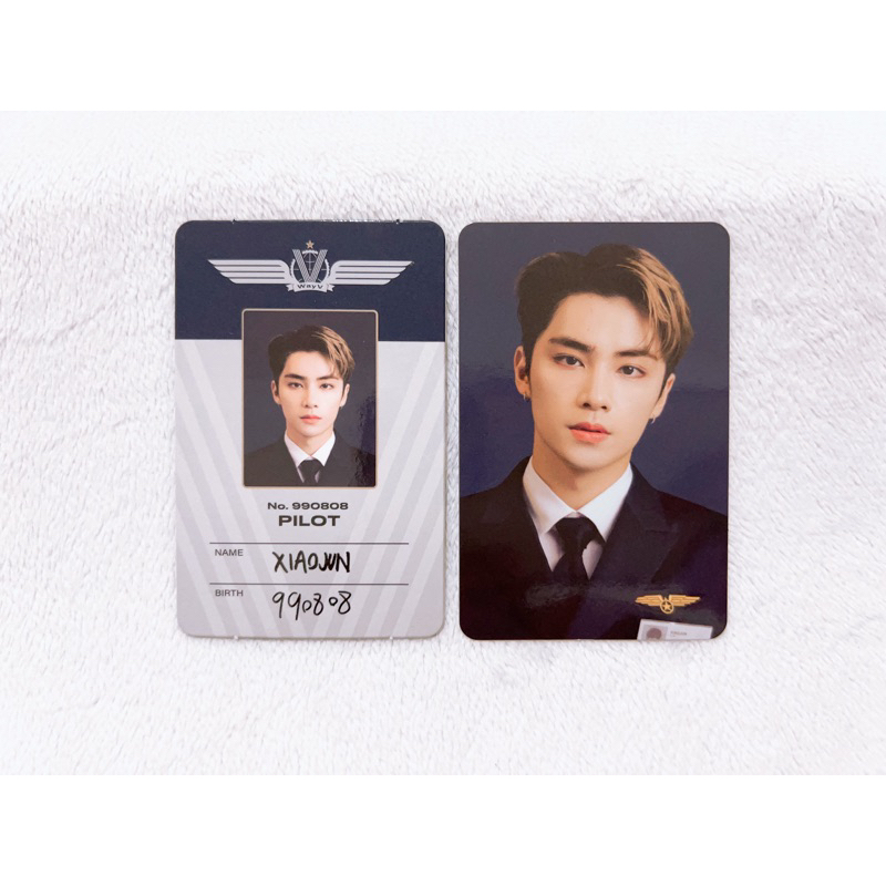 Xiaojun Pilot Photocard Benefit POB Smstore SG22 ID Season’s Greetings PC WayV