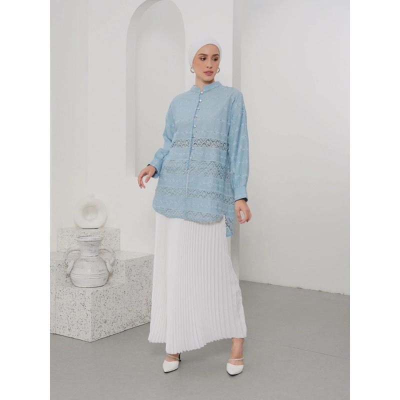 Zrea Light Blue Aleza Label