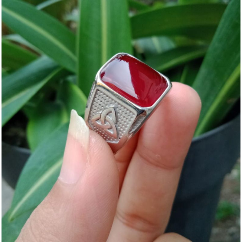 Red baron kotak natural elegan