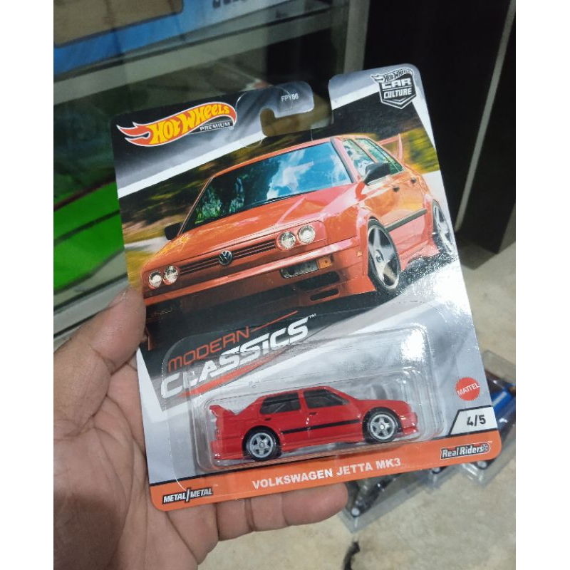 Hot Wheels Premium Classics VolksWagen Jetta MK3