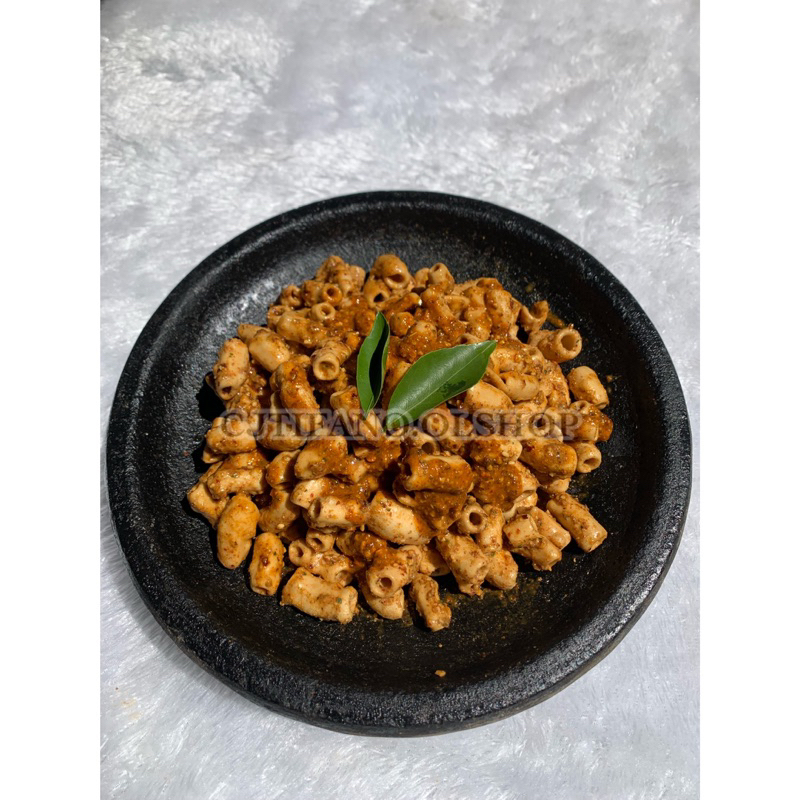 

Makaroni pedas manis bumbu kacang dan daun jeruk cikruh 250gram