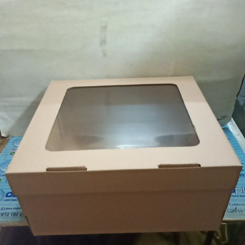 

Box Dus Kotak Kue Kraft Jendela 22 x 22 x 12 cm